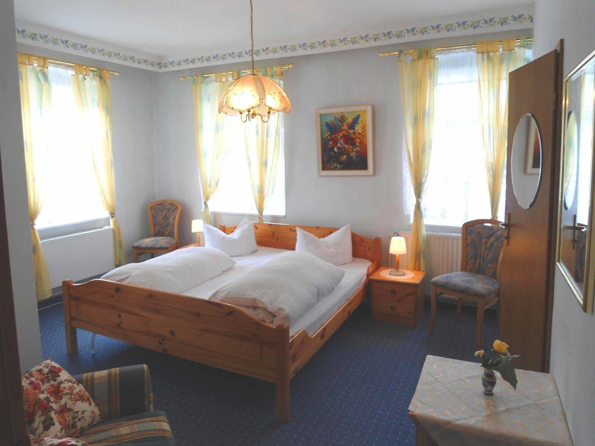 Hotel Krone Gössweinstein Esterno foto