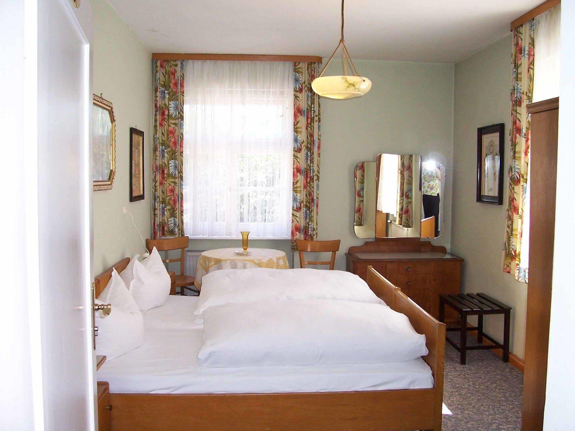 Hotel Krone Gössweinstein Esterno foto