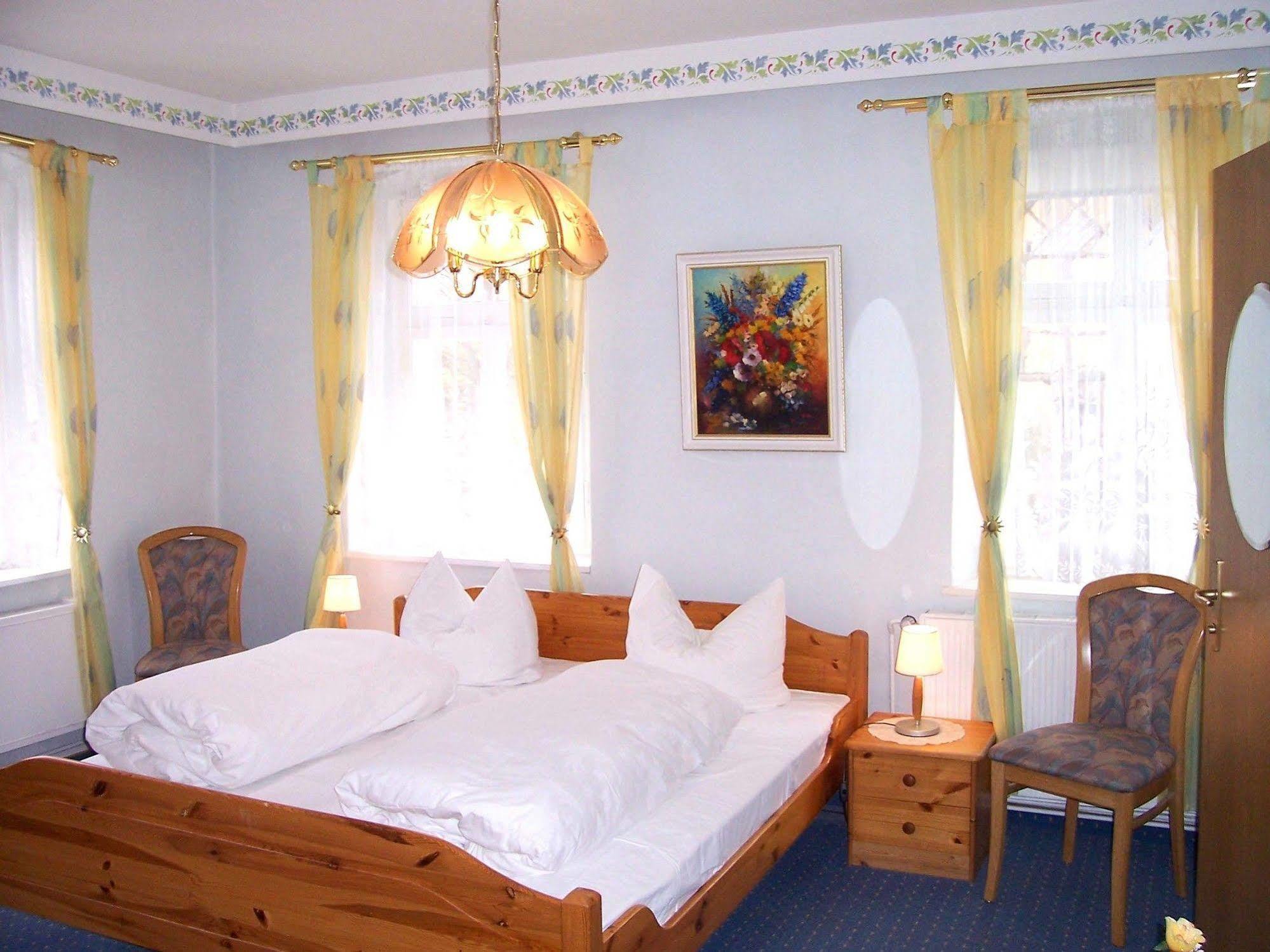 Hotel Krone Gössweinstein Esterno foto